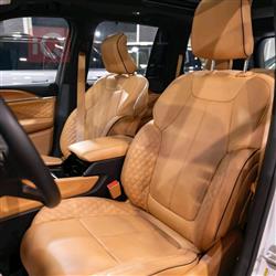 جیپ گراند شیرۆکی